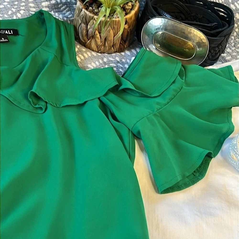 Ruffled Cold Shoulder Feminine Blouse with Short Ruffle Sleeves in Green| S - Picture 6 of 9
